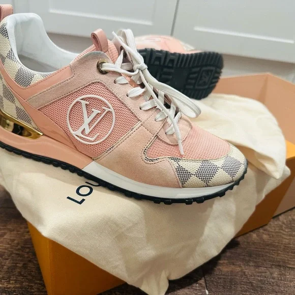 EUC Authentic Louis Vuitton Suede Damier Azur Run Away Sneakers - Picture 6 of 10